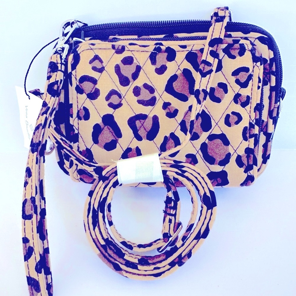 NWT Vera Bradley Leopard On the Square Wristlet or Crossbody🐆